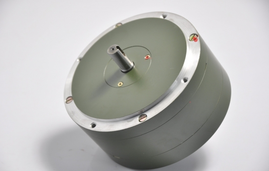 力矩電機(jī)控制器是否通用呢？